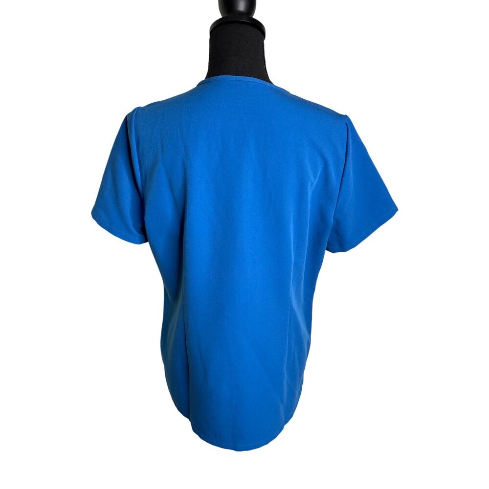 Figs Women's Casma Three-Pocket Scrub Top Royal Blue M - Picture 3 of 8